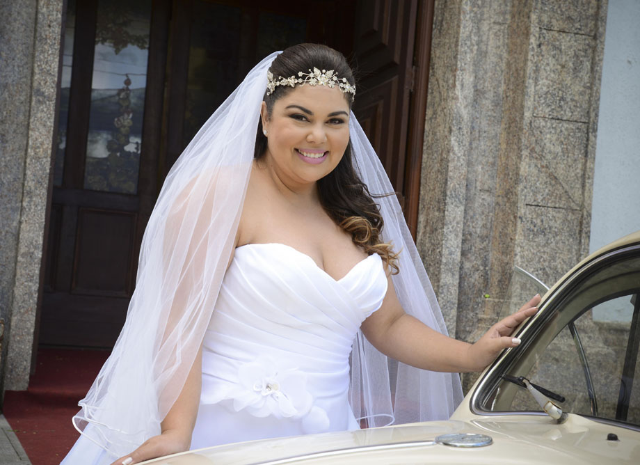 Como Escolher o Decote Ideal para Noivas Plus Size