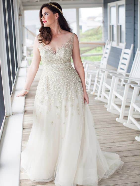Tecidos Perfeitos para Vestidos de Noiva Plus Size: Leveza e Elegância