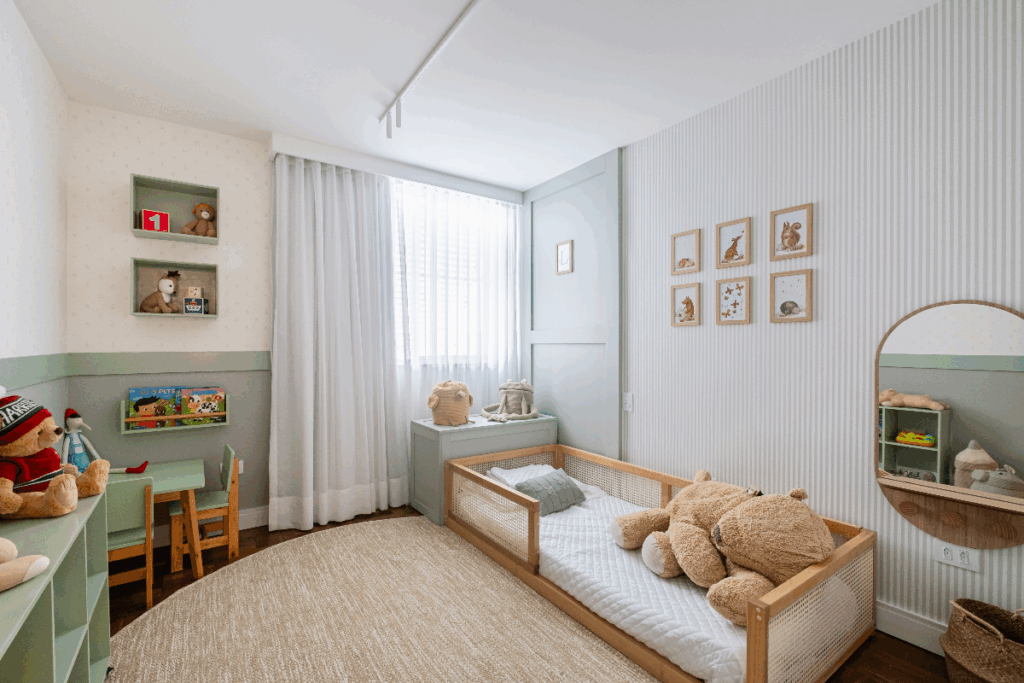 decoração de quarto com almofadões no chão