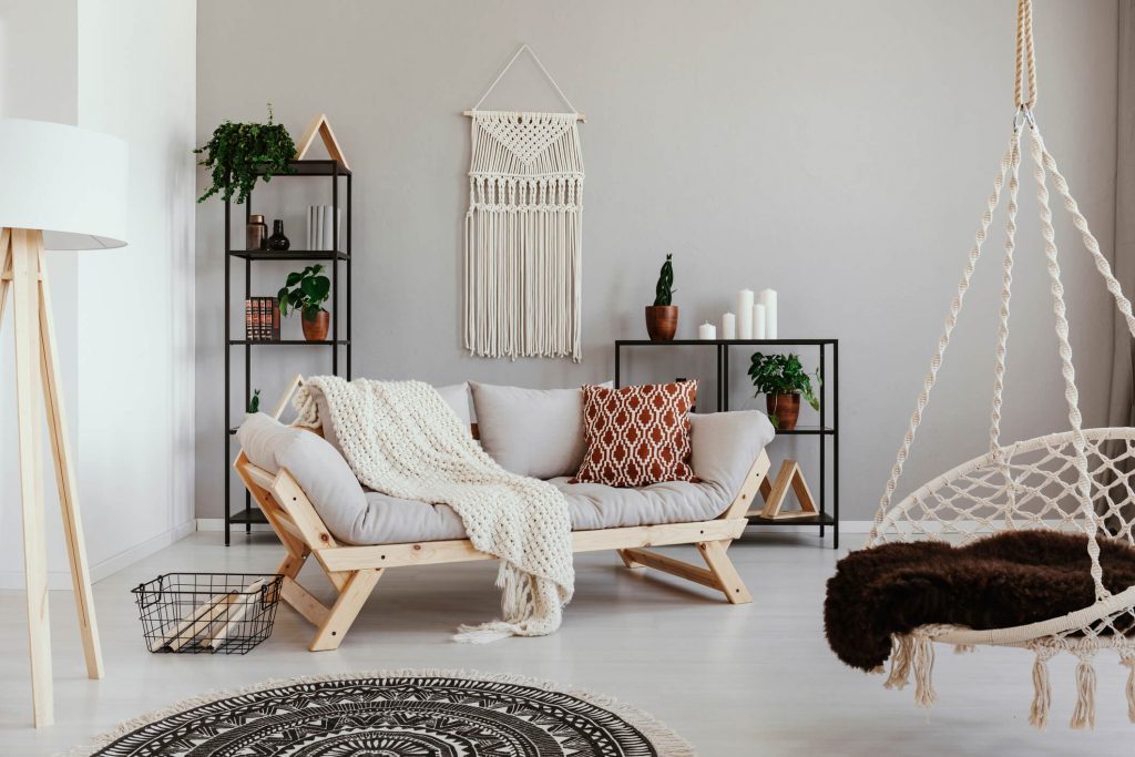 erros comuns ao decorar quarto com almofadões no chão