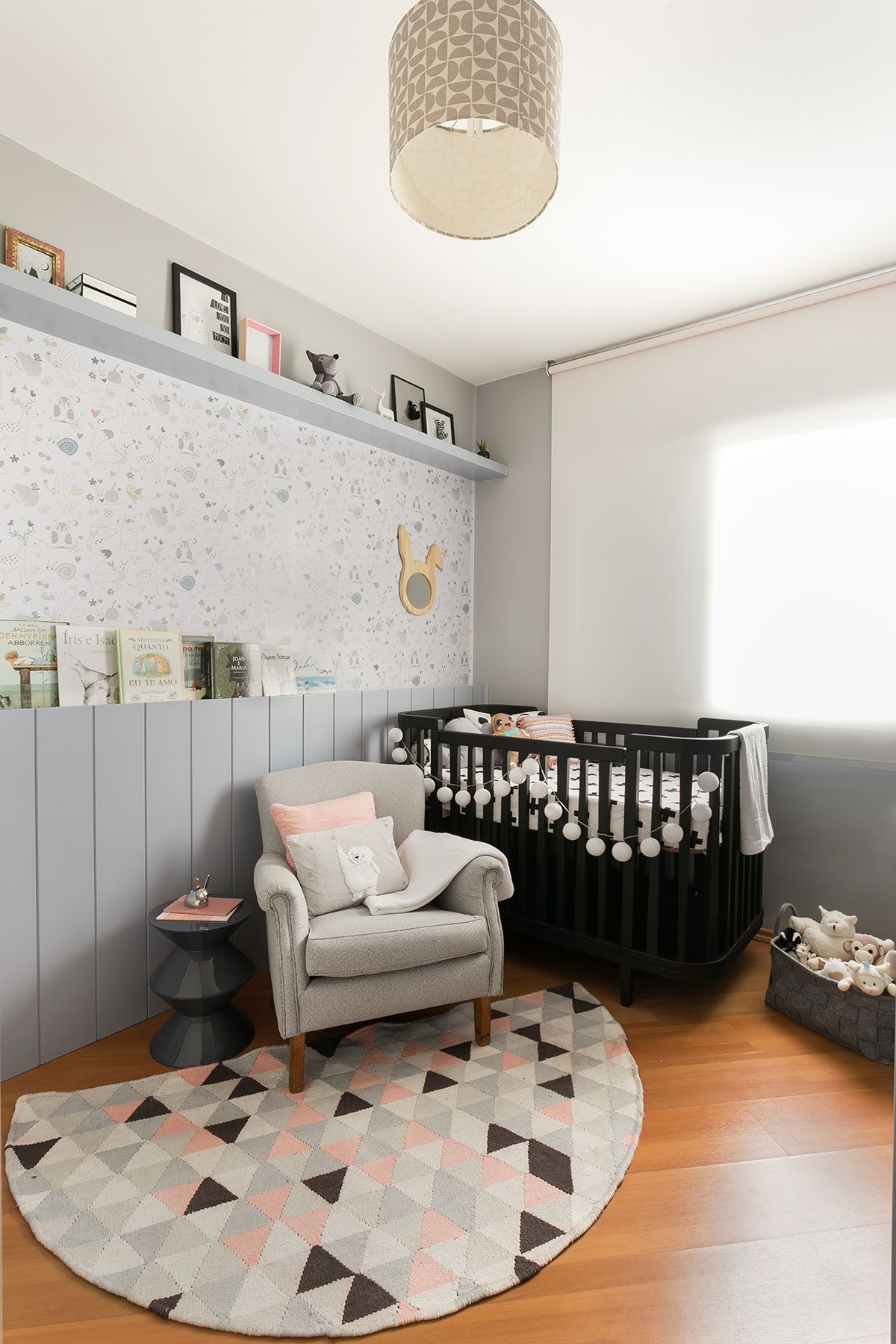 como fazer decoração quarto bebê simples com feltro