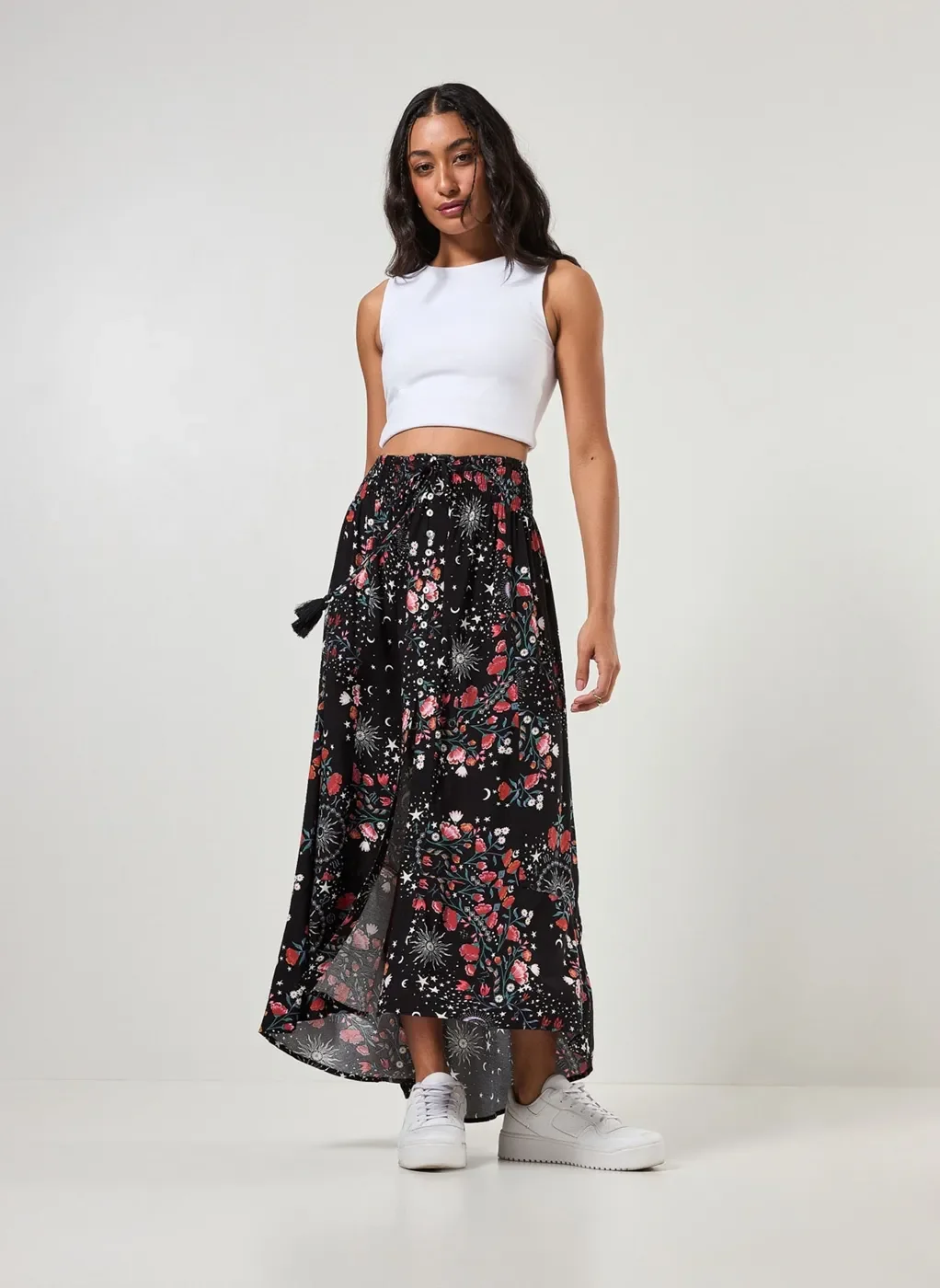 saia longa estampada com cropped