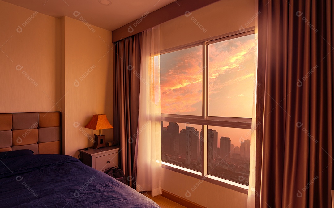 quarto com luz solar direta