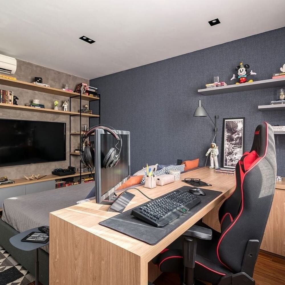 quarto gamer preto e vermelho vs azul e preto