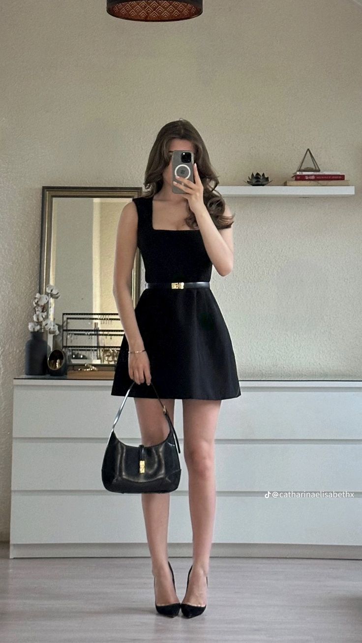 preço vestido tubinho preto de marca